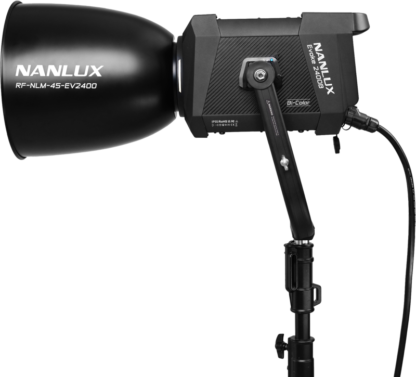 NANLUX EVOKE 2400B SPOT LIGHT IN FLIGHT CASE WITH 45° REFLECTOR