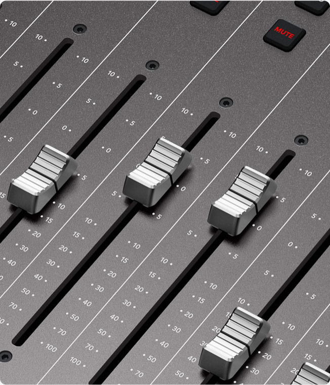 Blackmagic Fairlight Desktop Console - Bilde 4